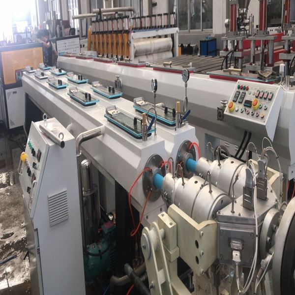 Linia di màchina di estrusioni di tubbi di PVC a duppi cavità